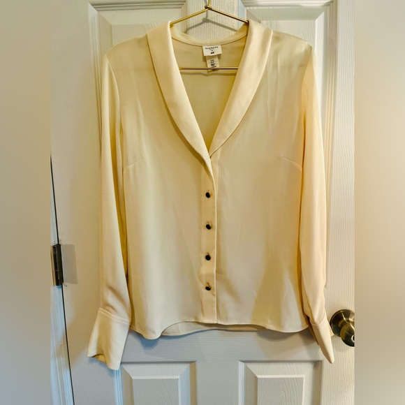 Giuliva & H&M Elegant Cream Button-Down Shirt - Picture 2 of 10